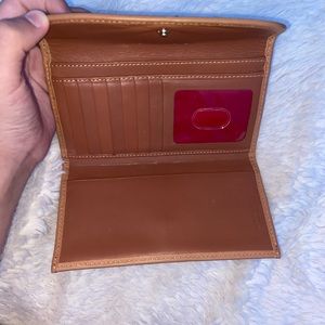 Dooney & Bourke Bags - dooney & bourke wallet Dooney & Bourke Bags - dooney & bourke wallet